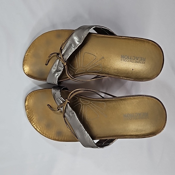 Kenneth Cole Reaction Yum Yum Bronze Metallic Thong Sandals Size 10 - Picture 9 of 9